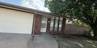 3 Bed 2 Bath Duplex Gallery 1
