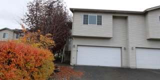 3 Bedroom Eagle River Townhouse! Gallery 1