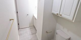 Room in 3 Bedroom Home at Phillips St Gallery 36
