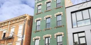 1508 Race Street Gallery 26