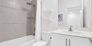 20610 NE 5th Pl Gallery 18
