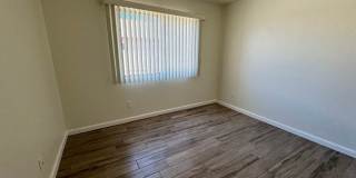 3 BEDROOM HOME NO NEIGHBORS BEHIND! Gallery 13