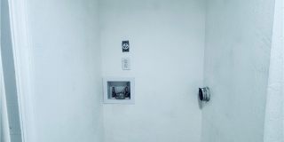 2711 1st Street unit: 102 Gallery 24