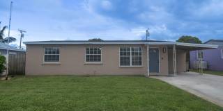 2032 WORTHINGTON Road Gallery 1