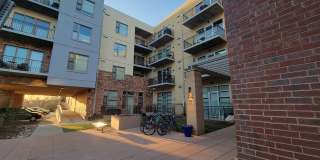 Luxury, Spacious 1 bedroom Apartment in Boulder at the Famous Peloton Gallery 1