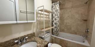 4022 North Central Park Gallery 3