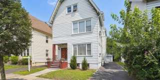 403 Abington Avenue Gallery 1