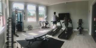 Beautiful 3 Bedroom Townhouse with AMENITIES GALORE- 18 MINS FROM DOWNTOWN TAMPA Gallery 38
