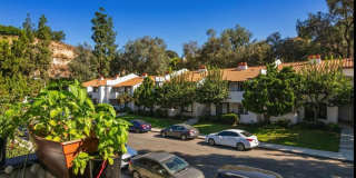 LOCATION, LOCATION 2 Bedroom 2 Bathroom Condo Gallery 4
