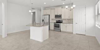 26141 Palace Ln Gallery 5