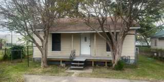 3 Bed 1 Bath Home Gallery 1