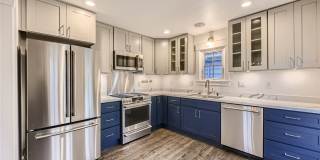 Beautiful Remodeled House with Fenced Yard in Maple Leaf Gallery 18