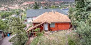 Manitou Cottage nestled in Nature Gallery 56