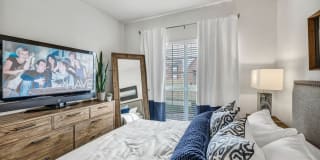 Renaissance Gallery 22