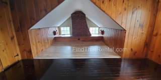 Downtown pet-friendly 3bd w Fenced Yard, Laundry, Screened Porch, Dishwasher, and nearby weekly farmer's market Gallery 22