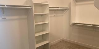 232 W Hawk Way Gallery 6