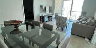 500 Brickell Ave Gallery 8