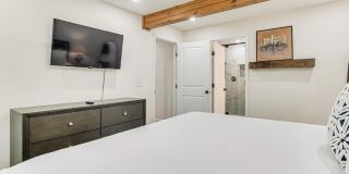 814 W Gonzalez St Gallery 7