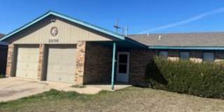 Comfortable & Move-In Ready 3 Bedroom Brick Home in the Skyline East Area! Gallery 1