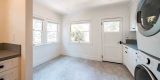3924 Alameda Place Gallery 11