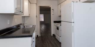 Colonial Apartments Gallery 33