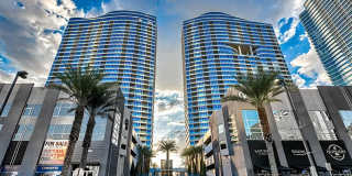 2bd/2ba Condo - Modern High-Rise Living in the Heart of the Las Vegas Strip Gallery 1