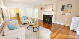 Sevilla Court Gallery 1