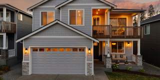 Stunning Soundview Estates 4 bedroom home w/ Bonus room, Garage, Pergola Stunning Soundview Estates 4 bedroom home w/ Bonus room, Garage, Pergola Gallery 1