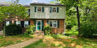 4 Bedroom, 2.5 Bath Townhouse Gallery 1