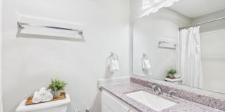 Greenway Apartments Gallery 7