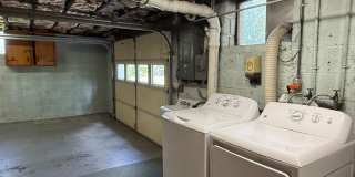 Beautiful 3 bedroom- North Johnson City Gallery 33