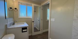 Nicely remodeled 1 bedroom Suite, All utilities paid + WiFi Gallery 27