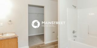 215 Farmington Drive Gallery 13