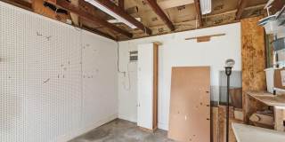 2137 Lenamon Street Gallery 28
