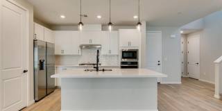 BEAUTIFUL 4 BEDROOM PROPERTY IN GATED COMMUNITY! BEAUTIFUL 4 BEDROOM PROPERTY IN GATED COMMUNITY! Gallery 1