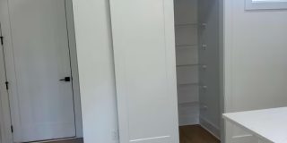 Room in 3 Bedroom Home at Plaza Ave SW Gallery 10