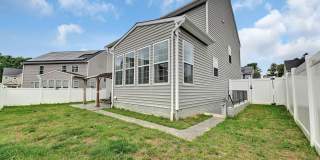 1103 GRADY Court Gallery 24