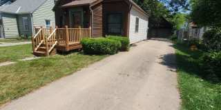 3 Bedroom Single Family 3 Bedroom Single Family Gallery 1