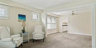 Spacious 3 Bed, 2 Bath Home with 1-Car Garage Near Downtown Kansas City Gallery 8