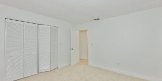 3 Beds 2 Baths Home with Jacuzzi & 2-Car Garage in Clearwater! Gallery 23