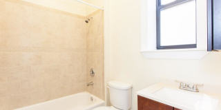 1220 North Dearborn Street Gallery 10