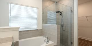 260 OAKLAWN Court Gallery 25