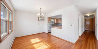 Large 3 Bedroom Apt + Private Office Space Gallery 7