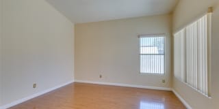 8168 W Gilmore Avenue Gallery 32