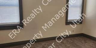 Move-in Bonus! 2 Bed, 2 bath + Office or Den. Gallery 12