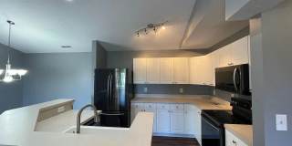 Charming 2BR Condo in Columbus Gallery 1