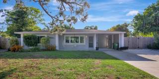 Stunning Pool Home in Sapphire Shores – West of the Trail Near the Ringling Museum Gallery 28