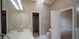 20978 TOBACCO Square Gallery 30
