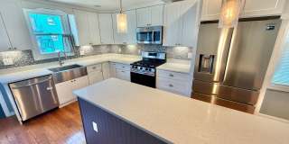 Beautiful Benning 3 Bedroom Renovated Bungalow Home with Yard, Parking, W/D. Gallery 8