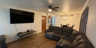 NICE HOME IN TOWN! Gallery 8